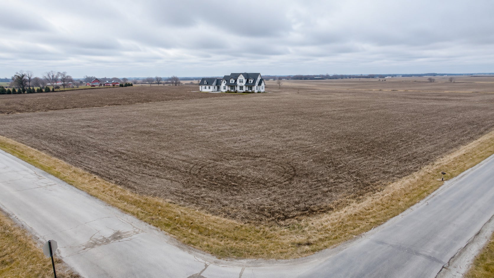 24671 S Kankakee Street, Manhattan, IL 60442 24671 S Kankakee Street, Manhattan, IL 60442