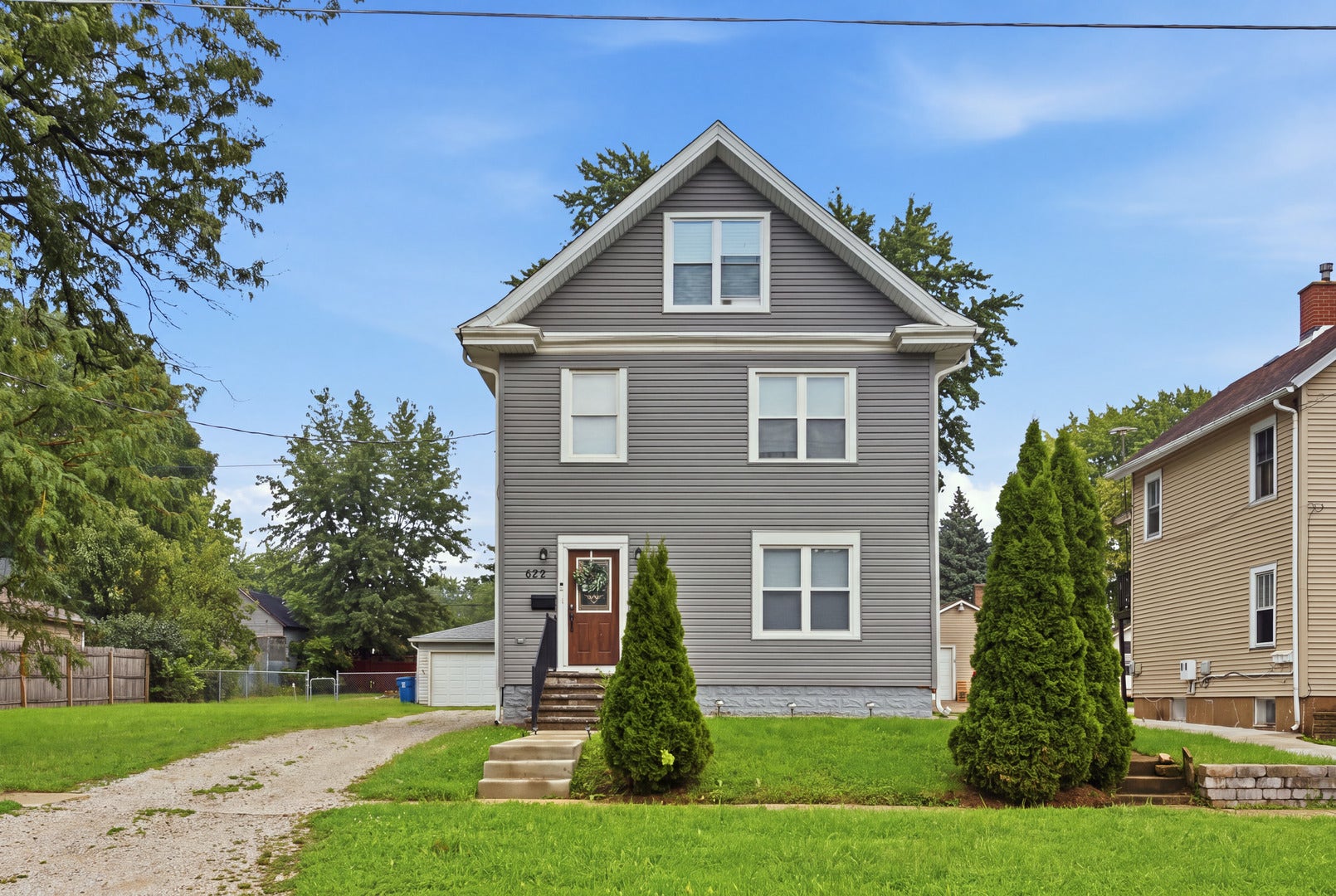 629 N Root Street, Aurora, IL 60505 629 N Root Street, Aurora, IL 60505