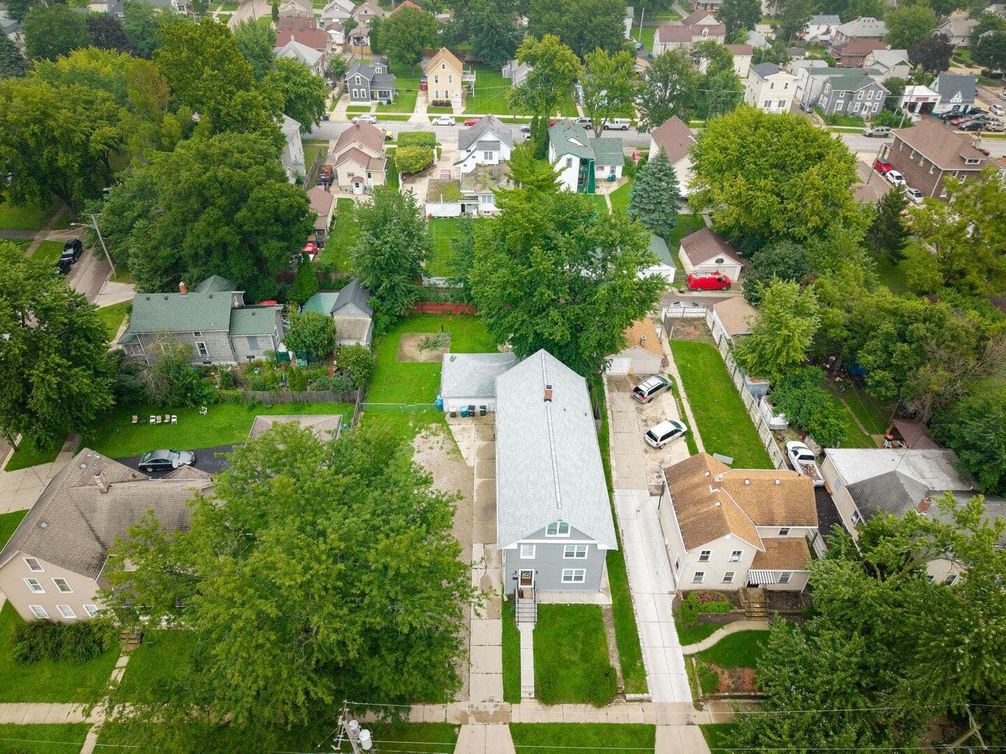 629 N Root Street, Aurora, IL 60505 629 N Root Street, Aurora, IL 60505
