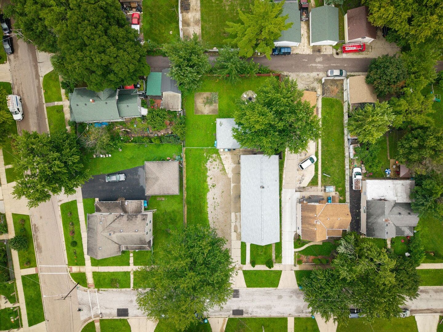 629 N Root Street, Aurora, IL 60505 629 N Root Street, Aurora, IL 60505
