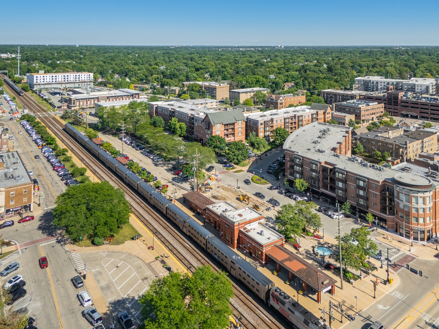 922 Warren Avenue, #105, Downers Grove, IL 60515 922 Warren Avenue, #105, Downers Grove, IL 60515