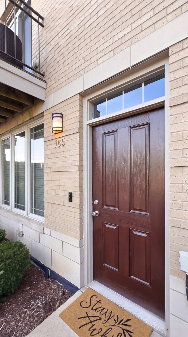 922 Warren Avenue, #105, Downers Grove, IL 60515 922 Warren Avenue, #105, Downers Grove, IL 60515