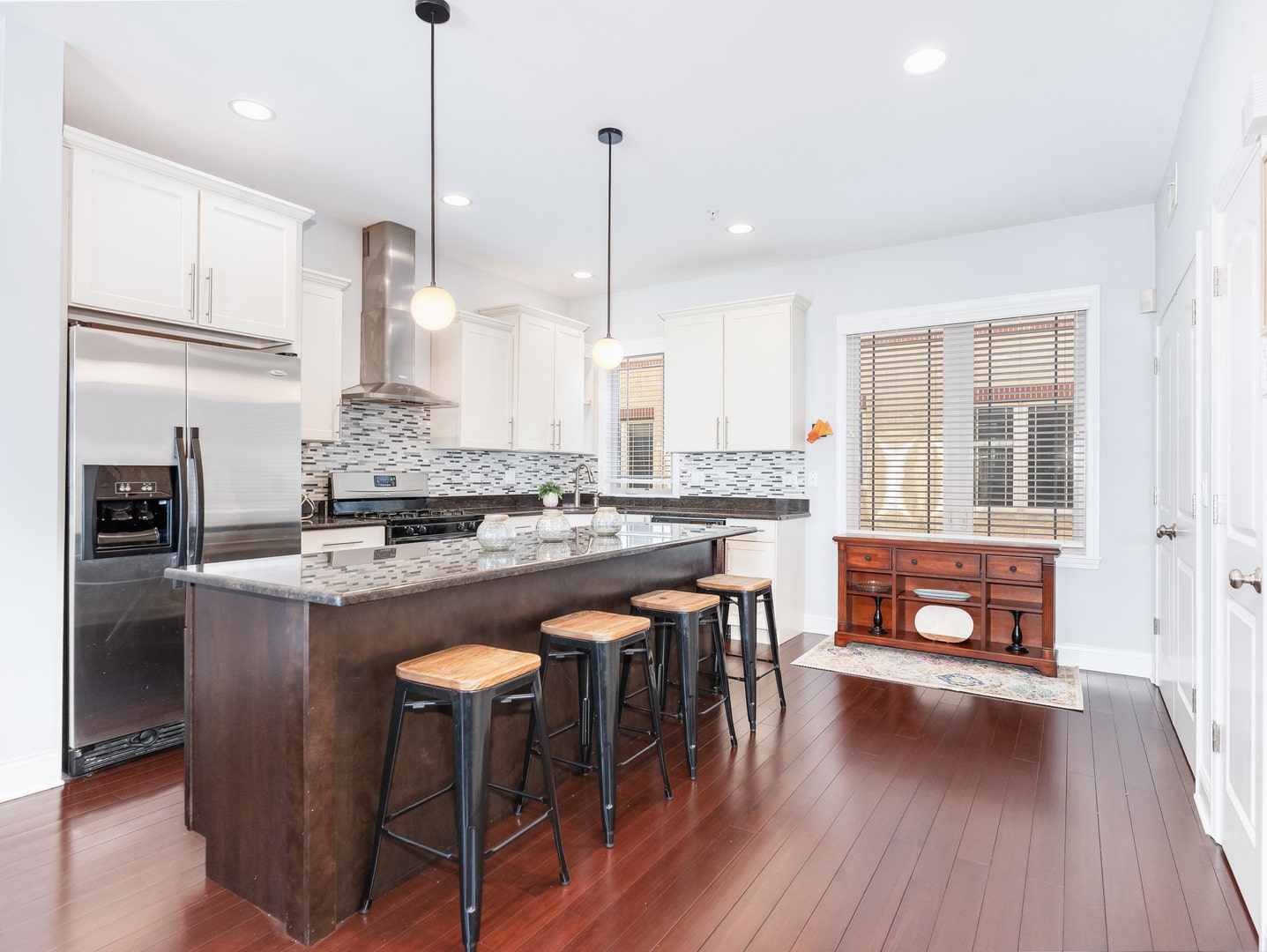 922 Warren Avenue, #105, Downers Grove, IL 60515 922 Warren Avenue, #105, Downers Grove, IL 60515