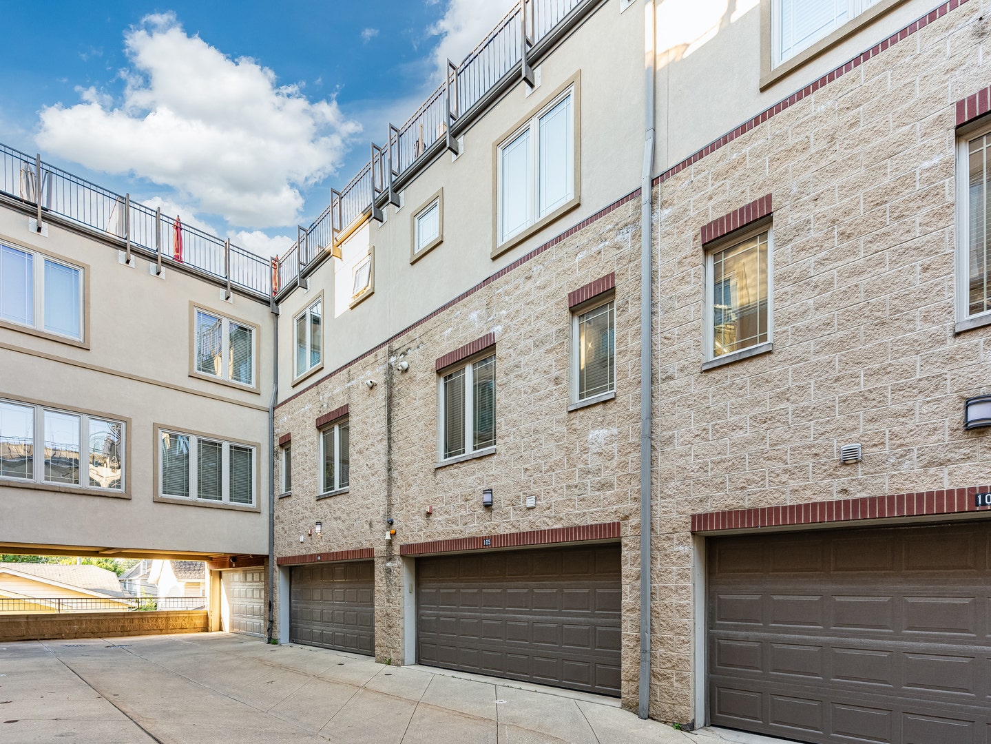 922 Warren Avenue, #105, Downers Grove, IL 60515 922 Warren Avenue, #105, Downers Grove, IL 60515