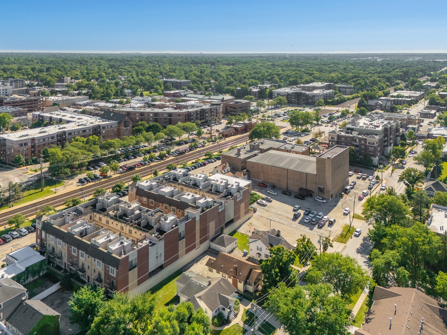 922 Warren Avenue, #105, Downers Grove, IL 60515 922 Warren Avenue, #105, Downers Grove, IL 60515