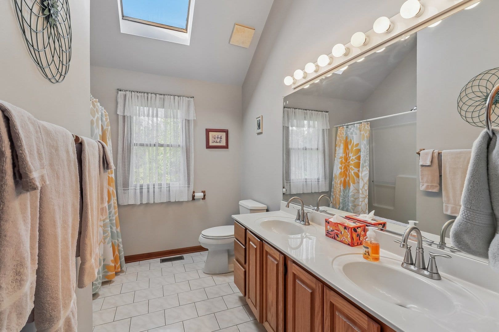 31W003 Irving Park Road, Elgin, IL 60120 31W003 Irving Park Road, Elgin, IL 60120