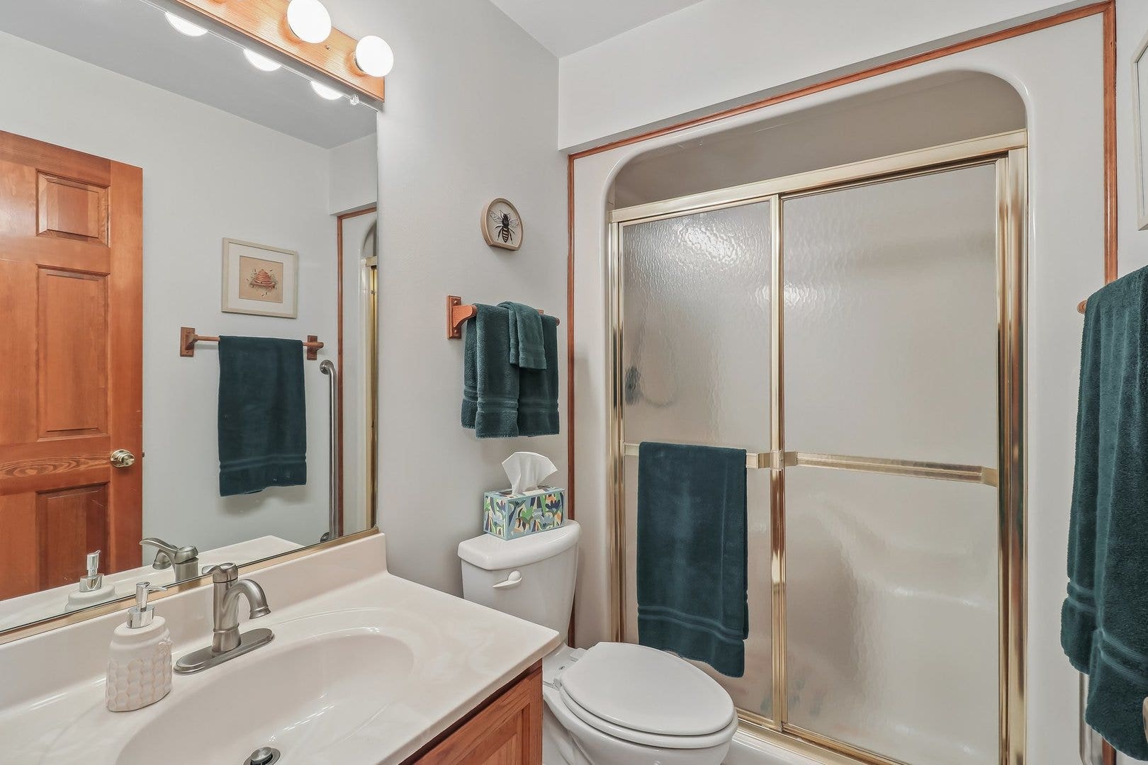 31W003 Irving Park Road, Elgin, IL 60120 31W003 Irving Park Road, Elgin, IL 60120