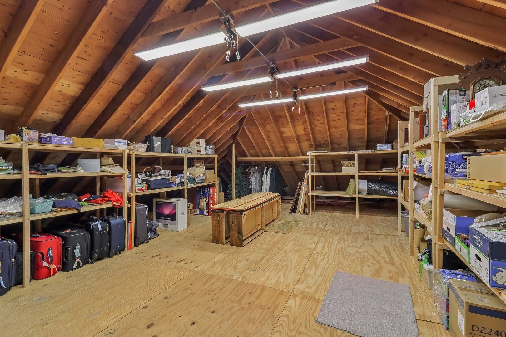 31W003 Irving Park Road, Elgin, IL 60120 storage room above 3 car garage