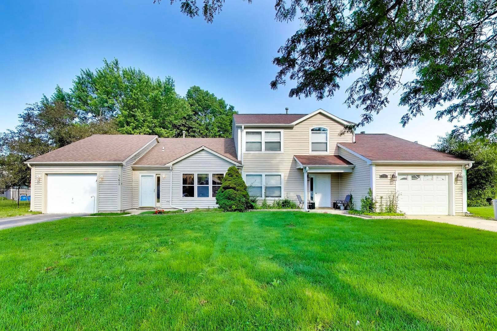 362 Chaparral Circle, Elgin, IL 60120 362 Chaparral Circle, Elgin, IL 60120