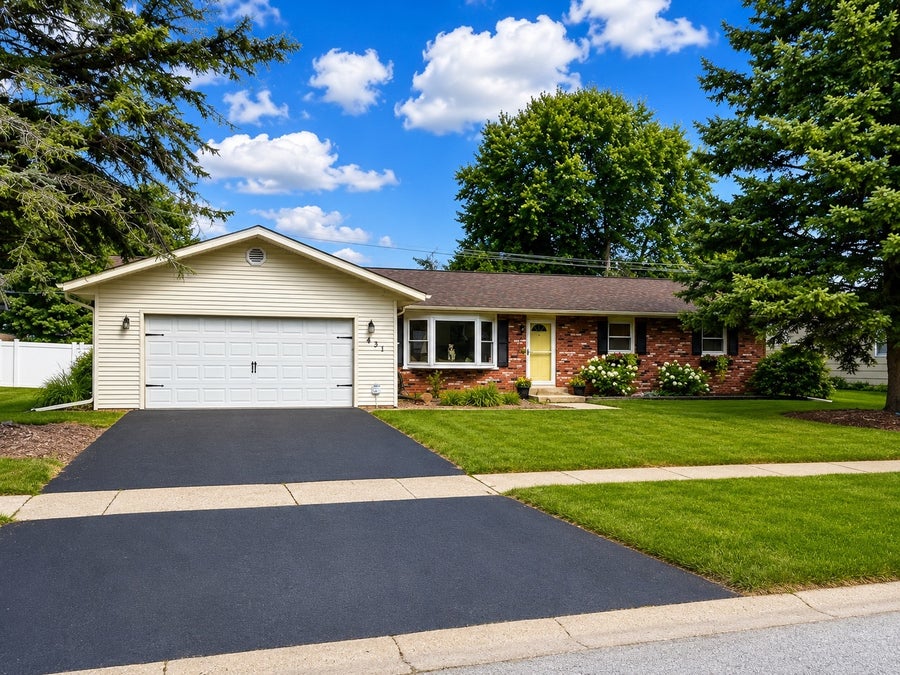 Property photo for 431 S Jean Street, Peotone, IL