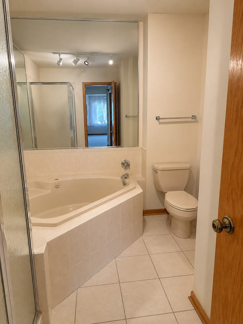 7702 Northfield Lane, Tinley Park, IL 60487 7702 Northfield Lane, Tinley Park, IL 60487