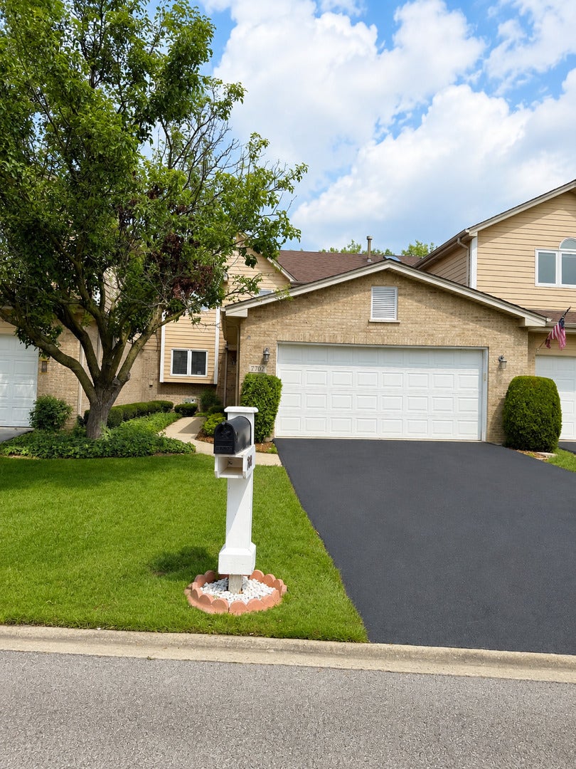 7702 Northfield Lane, Tinley Park, IL 60487 7702 Northfield Lane, Tinley Park, IL 60487