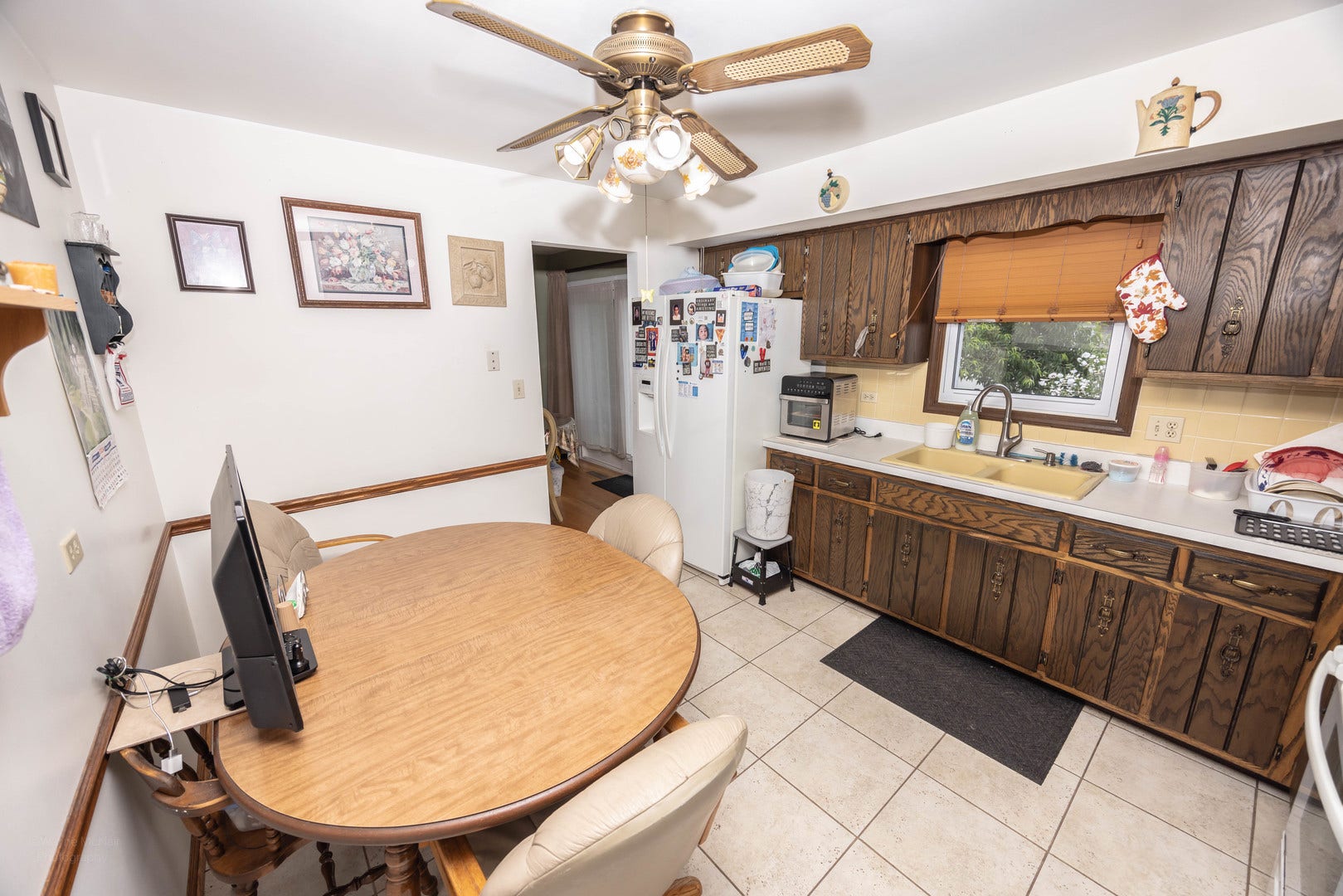 2105 Glenwood Avenue, Joliet, IL 60435