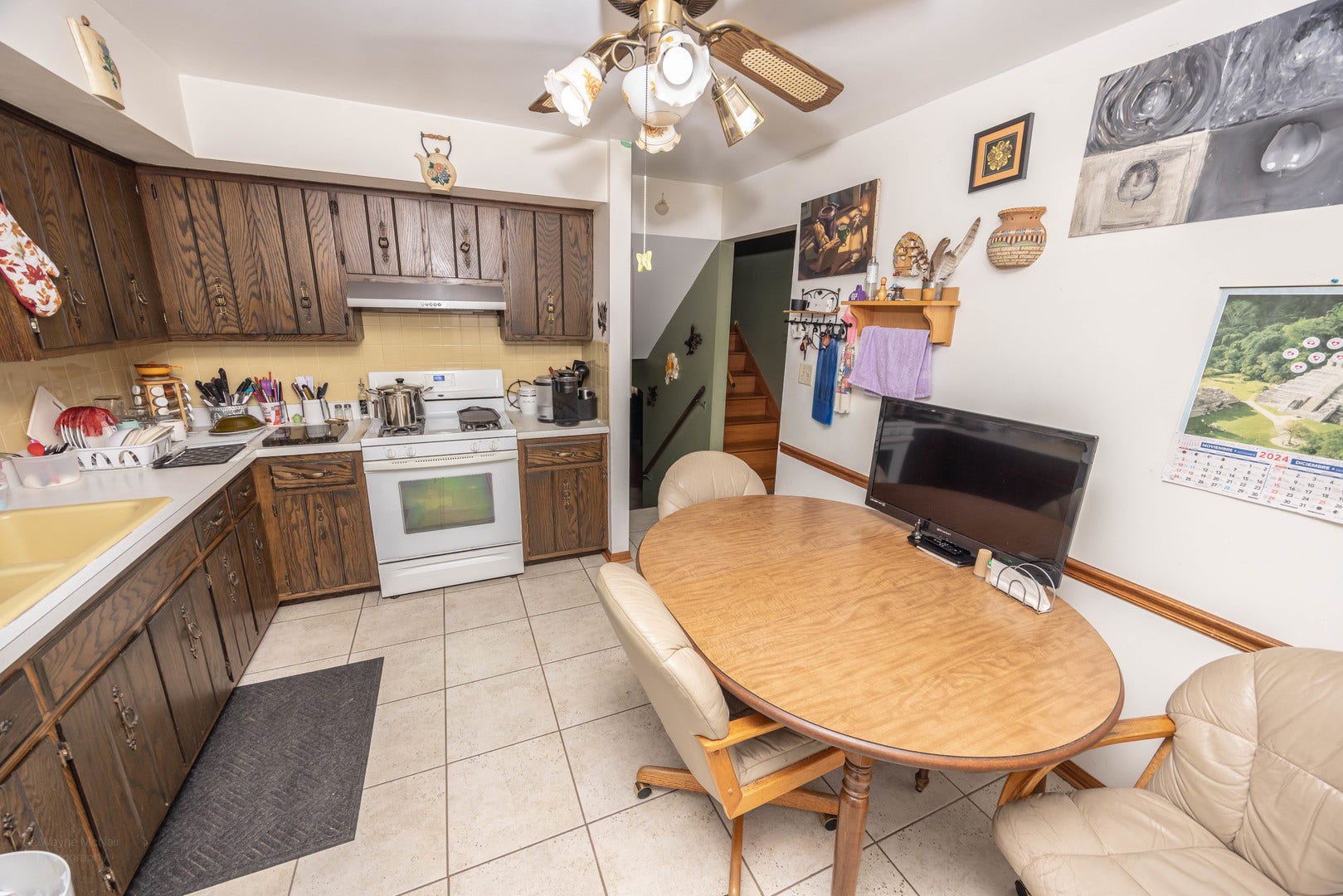 2105 Glenwood Avenue, Joliet, IL 60435