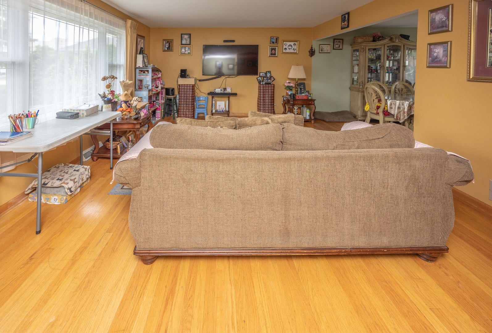 2105 Glenwood Avenue, Joliet, IL 60435