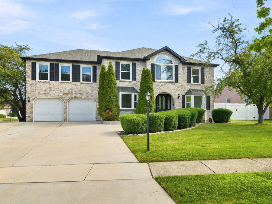 Property photo for 2925 Somme Street, Joliet, IL