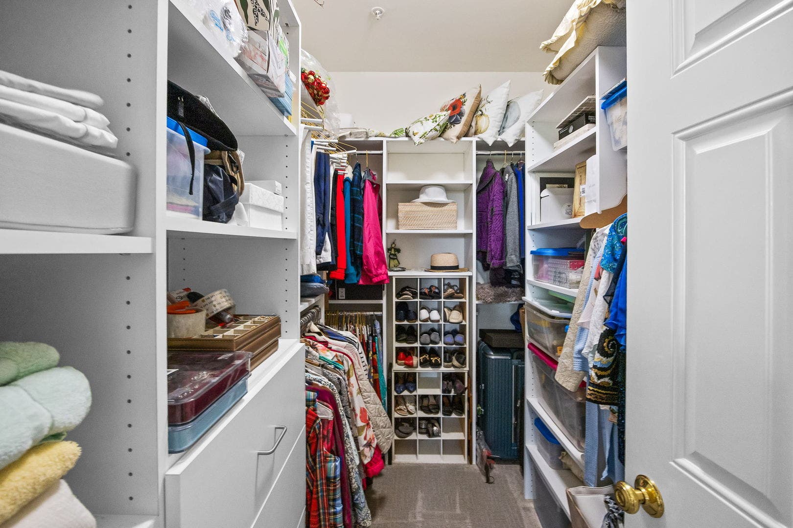 935 Burlington Avenue, #309, Downers Grove, IL 60515 935 Burlington Avenue, #309, Downers Grove, IL 60515