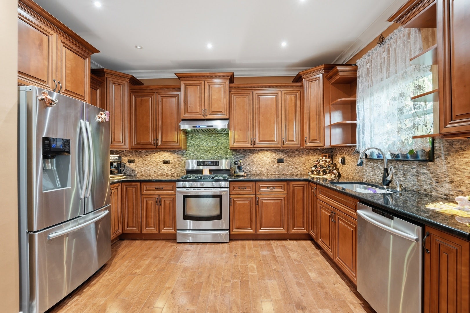 1065 Rosefield Lane, Aurora, IL 60504 1065 Rosefield Lane, Aurora, IL 60504