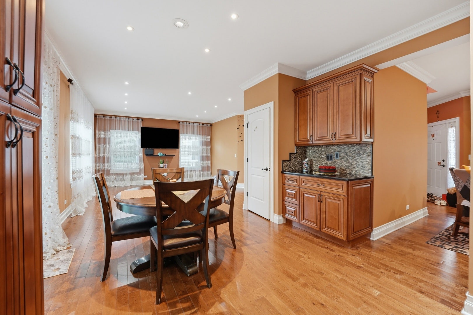 1065 Rosefield Lane, Aurora, IL 60504 1065 Rosefield Lane, Aurora, IL 60504