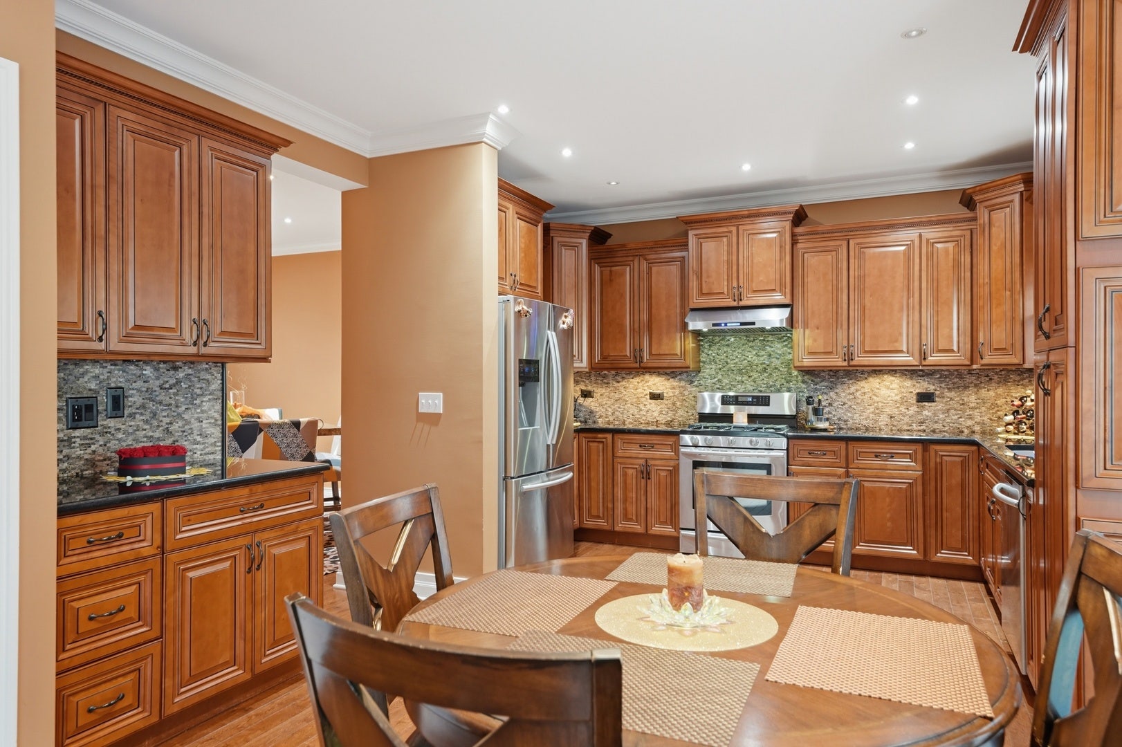 1065 Rosefield Lane, Aurora, IL 60504 1065 Rosefield Lane, Aurora, IL 60504