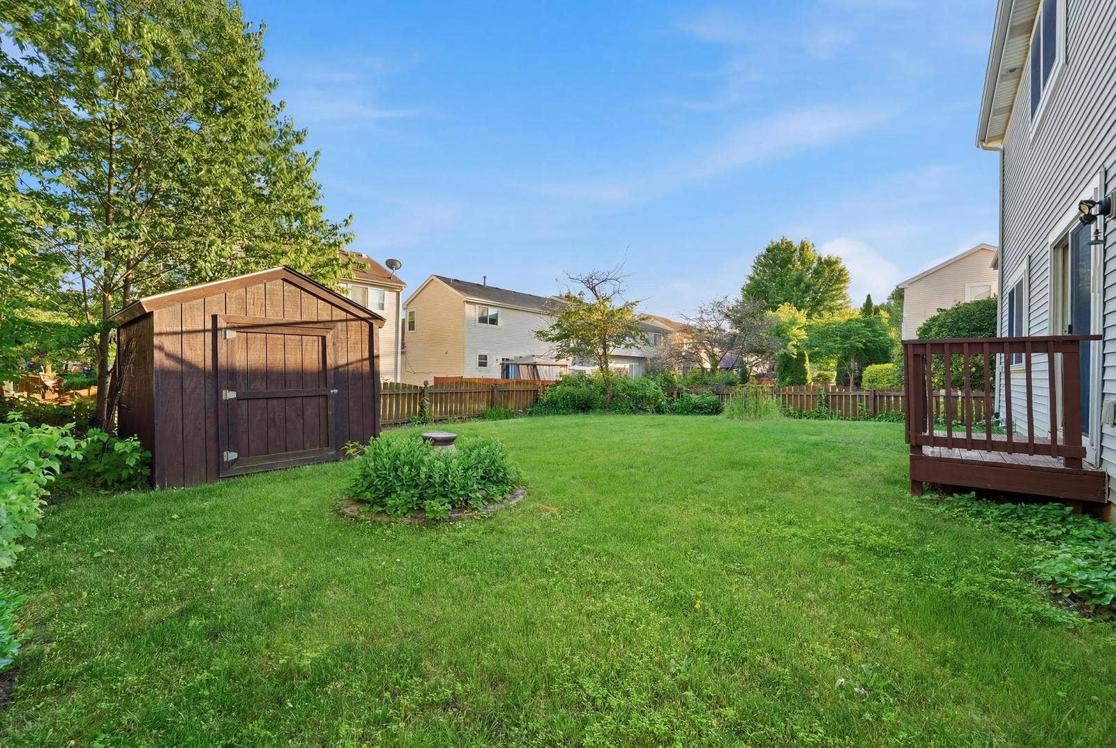 1065 Rosefield Lane, Aurora, IL 60504 1065 Rosefield Lane, Aurora, IL 60504