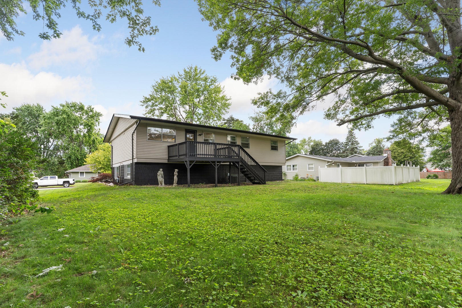 2151 Baker Street, Aurora, IL 60506