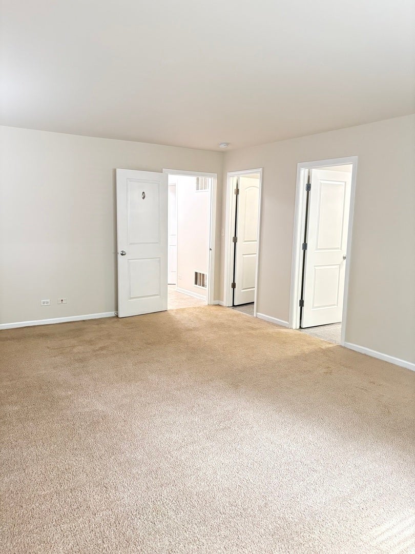429 Grosvenor Lane, Aurora, IL 60504 429 Grosvenor Lane, Aurora, IL 60504