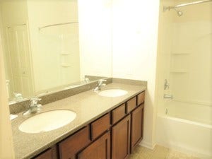 429 Grosvenor Lane, Aurora, IL 60504 429 Grosvenor Lane, Aurora, IL 60504