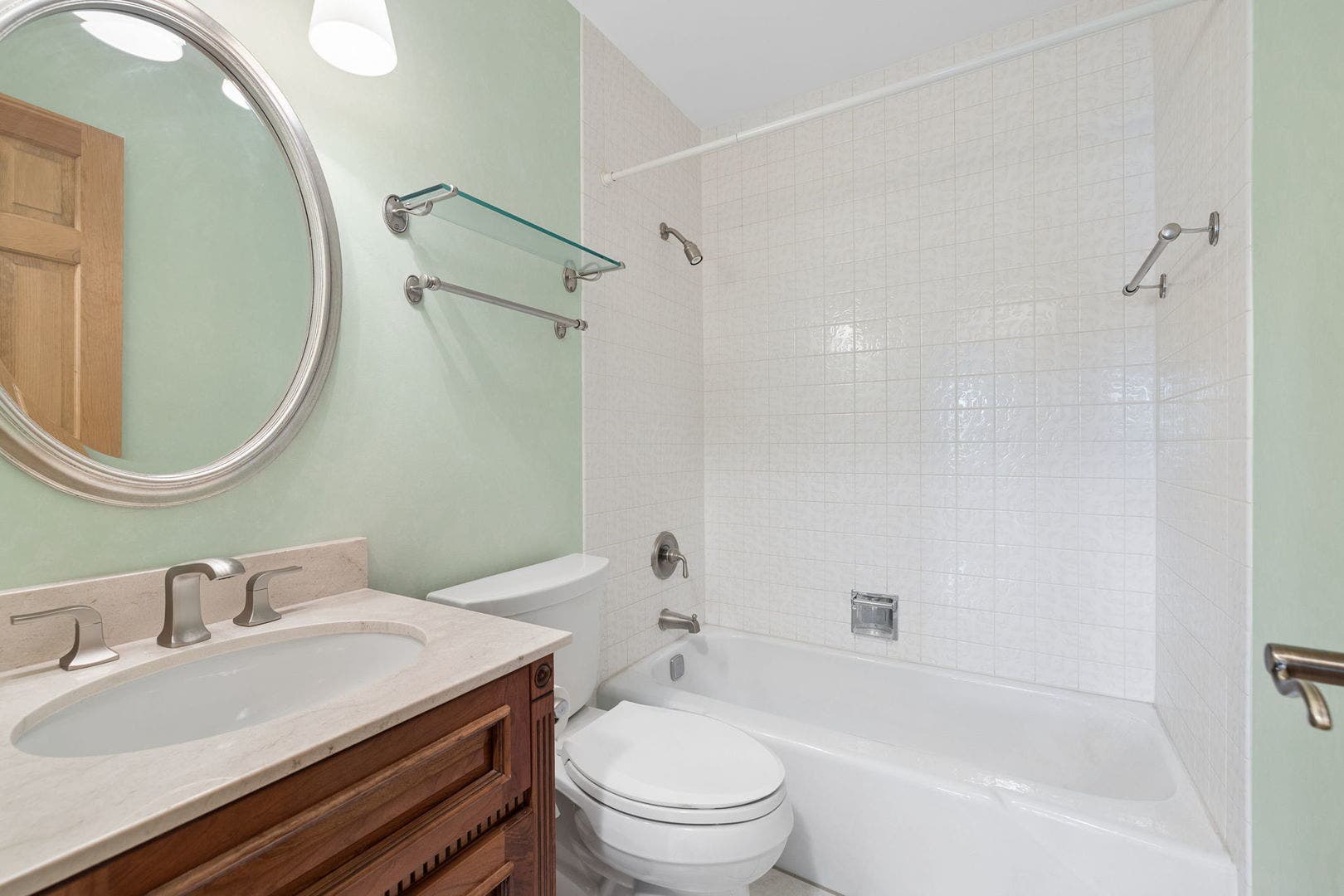 907 Curtiss Street, #304, Downers Grove, IL 60515 907 Curtiss Street, #304, Downers Grove, IL 60515