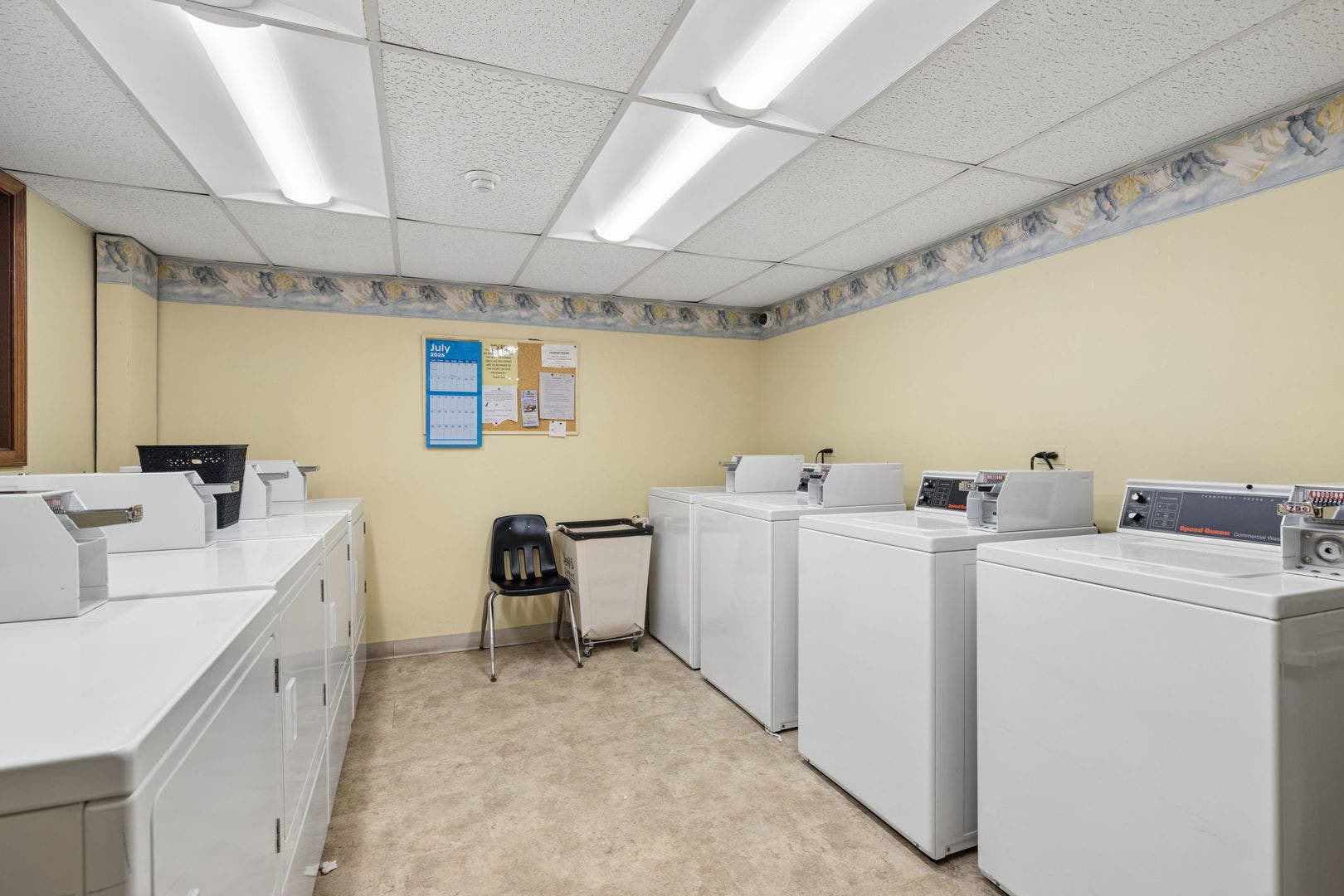 907 Curtiss Street, #304, Downers Grove, IL 60515 907 Curtiss Street, #304, Downers Grove, IL 60515