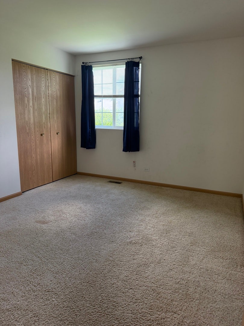1110 Symphony Drive, Aurora, IL 60504 1110 Symphony Drive, Aurora, IL 60504