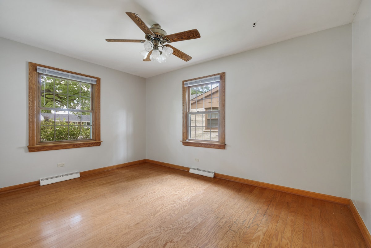 1441 Maple Lane, Elgin, IL 60123 1441 Maple Lane, Elgin, IL 60123