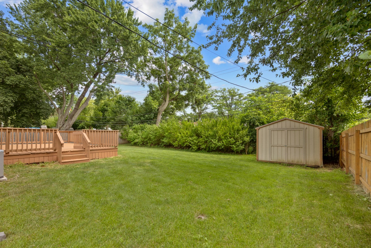 1441 Maple Lane, Elgin, IL 60123 1441 Maple Lane, Elgin, IL 60123