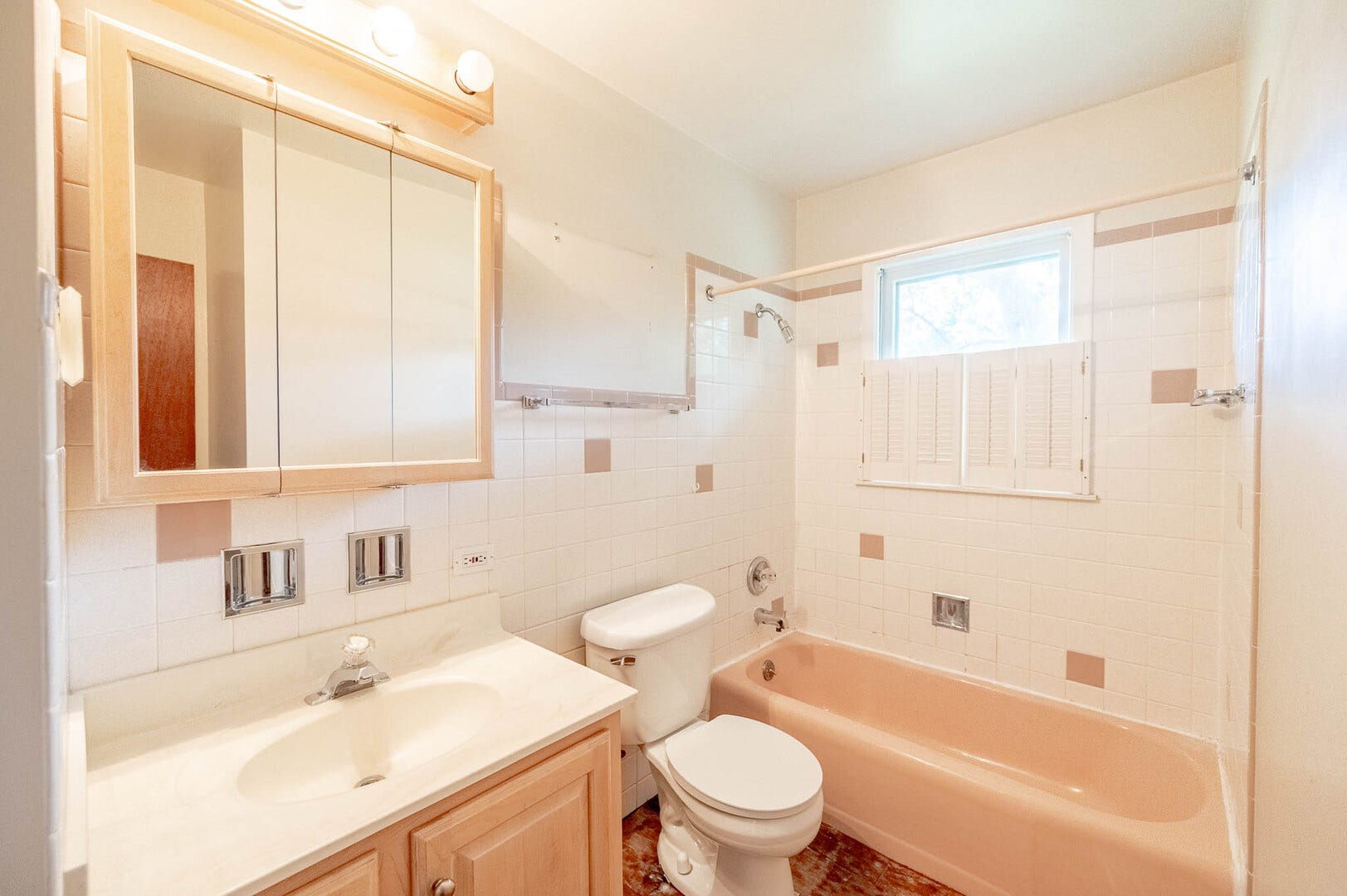 5850 Springside Avenue, Downers Grove, IL 60516
