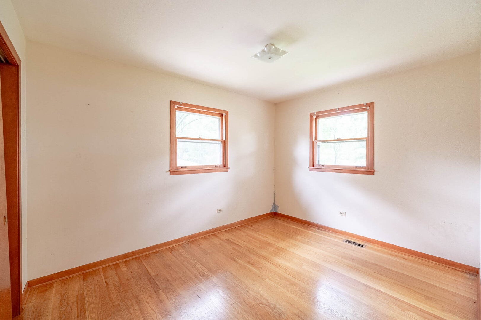 5850 Springside Avenue, Downers Grove, IL 60516