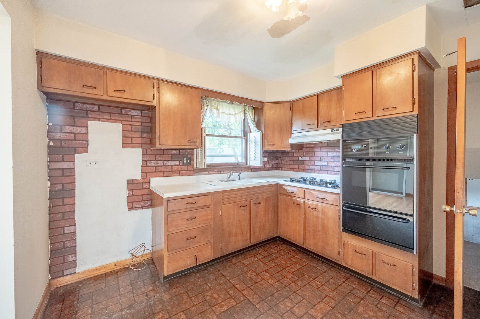 5850 Springside Avenue, Downers Grove, IL 60516