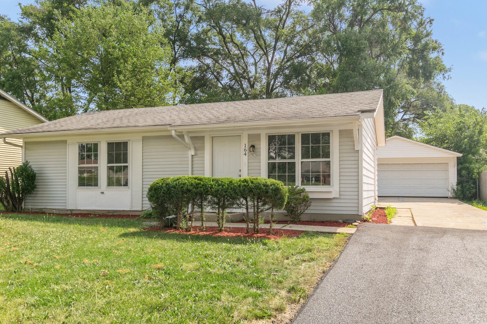 164 Galewood Drive, Bolingbrook, IL 60440 164 Galewood Drive, Bolingbrook, IL 60440