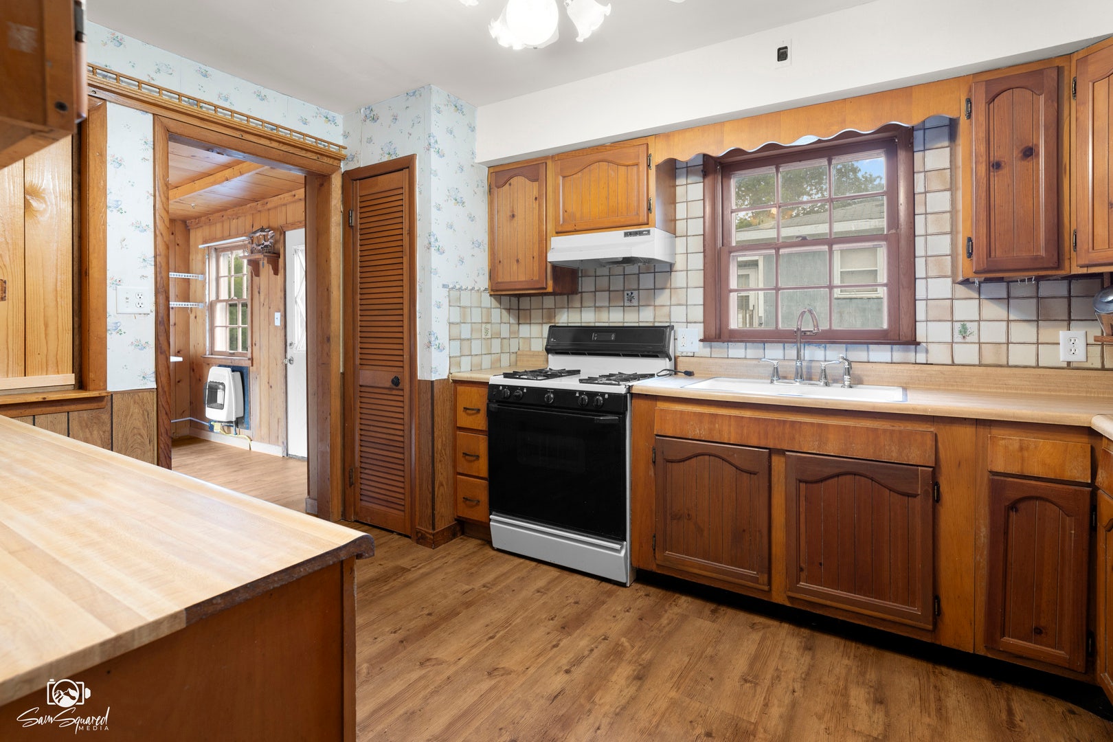 2103 Maple Road, Joliet, IL 60432 2103 Maple Road, Joliet, IL 60432