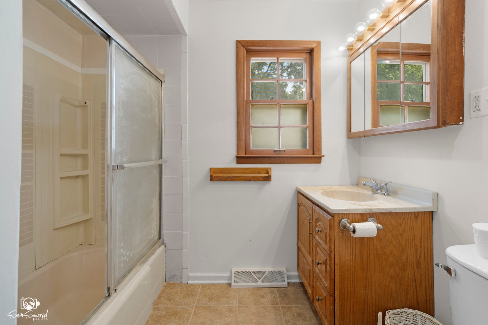 2103 Maple Road, Joliet, IL 60432 2103 Maple Road, Joliet, IL 60432