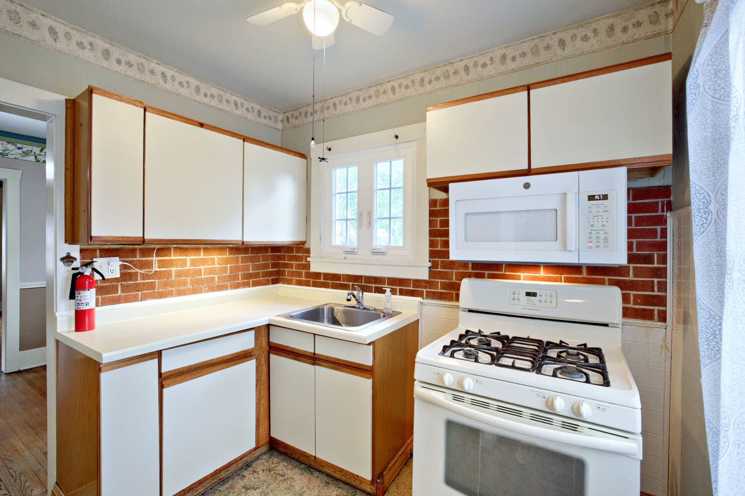 345 Vincent Place, Elgin, IL 60123 345 Vincent Place, Elgin, IL 60123