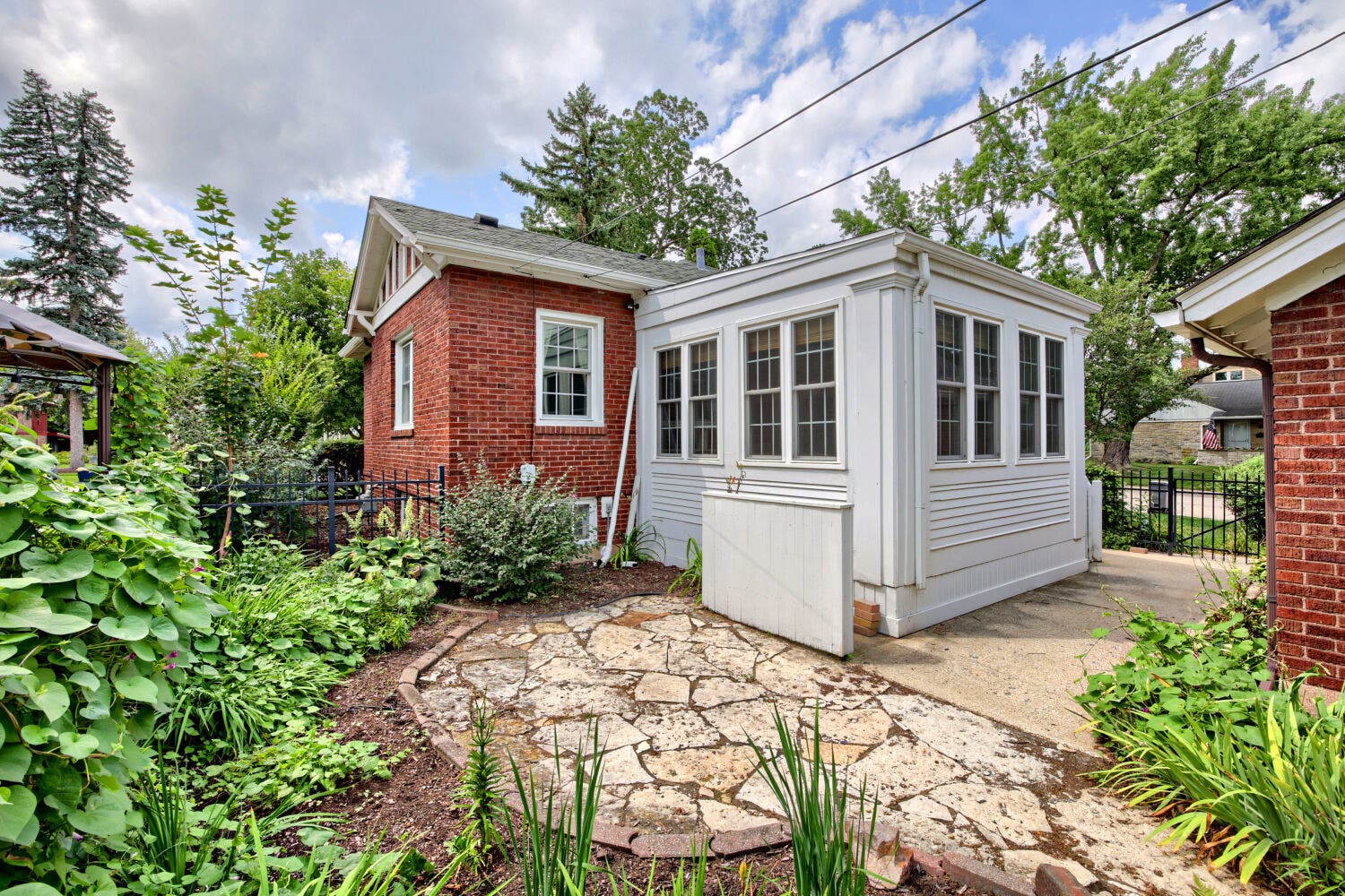 345 Vincent Place, Elgin, IL 60123 345 Vincent Place, Elgin, IL 60123