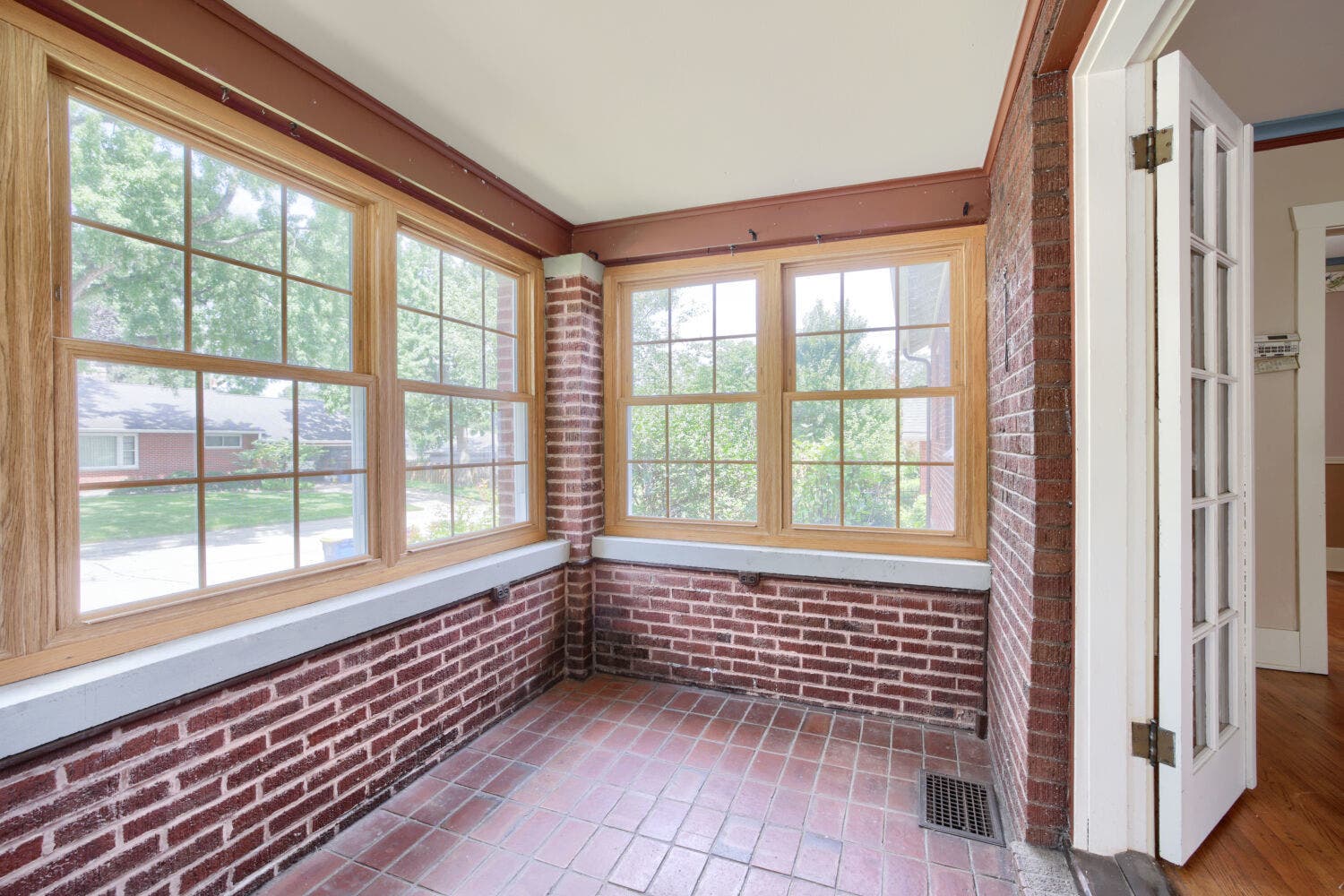 345 Vincent Place, Elgin, IL 60123 345 Vincent Place, Elgin, IL 60123
