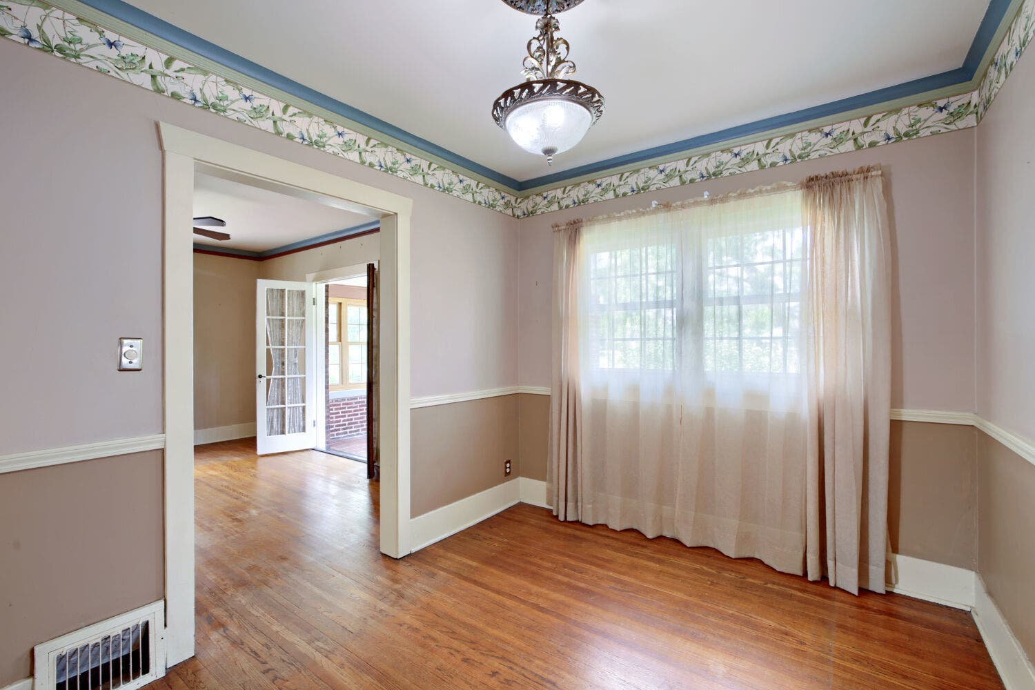 345 Vincent Place, Elgin, IL 60123 345 Vincent Place, Elgin, IL 60123