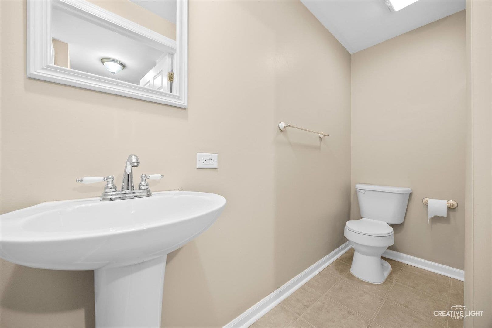 1445 Waterside Drive, Bolingbrook, IL 60490 1445 Waterside Drive, Bolingbrook, IL 60490