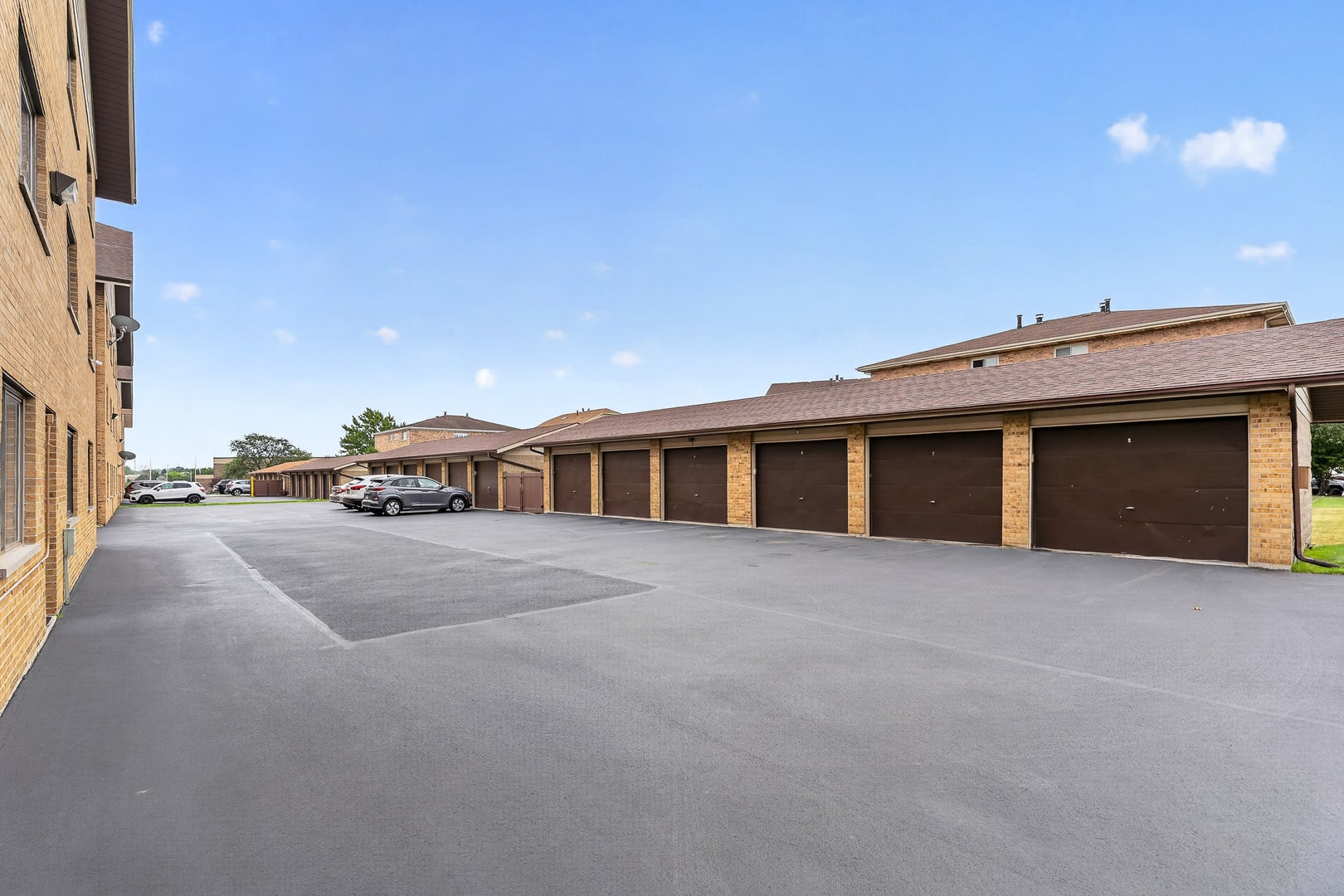 16820 81st Avenue, #1N, Tinley Park, IL 60477
