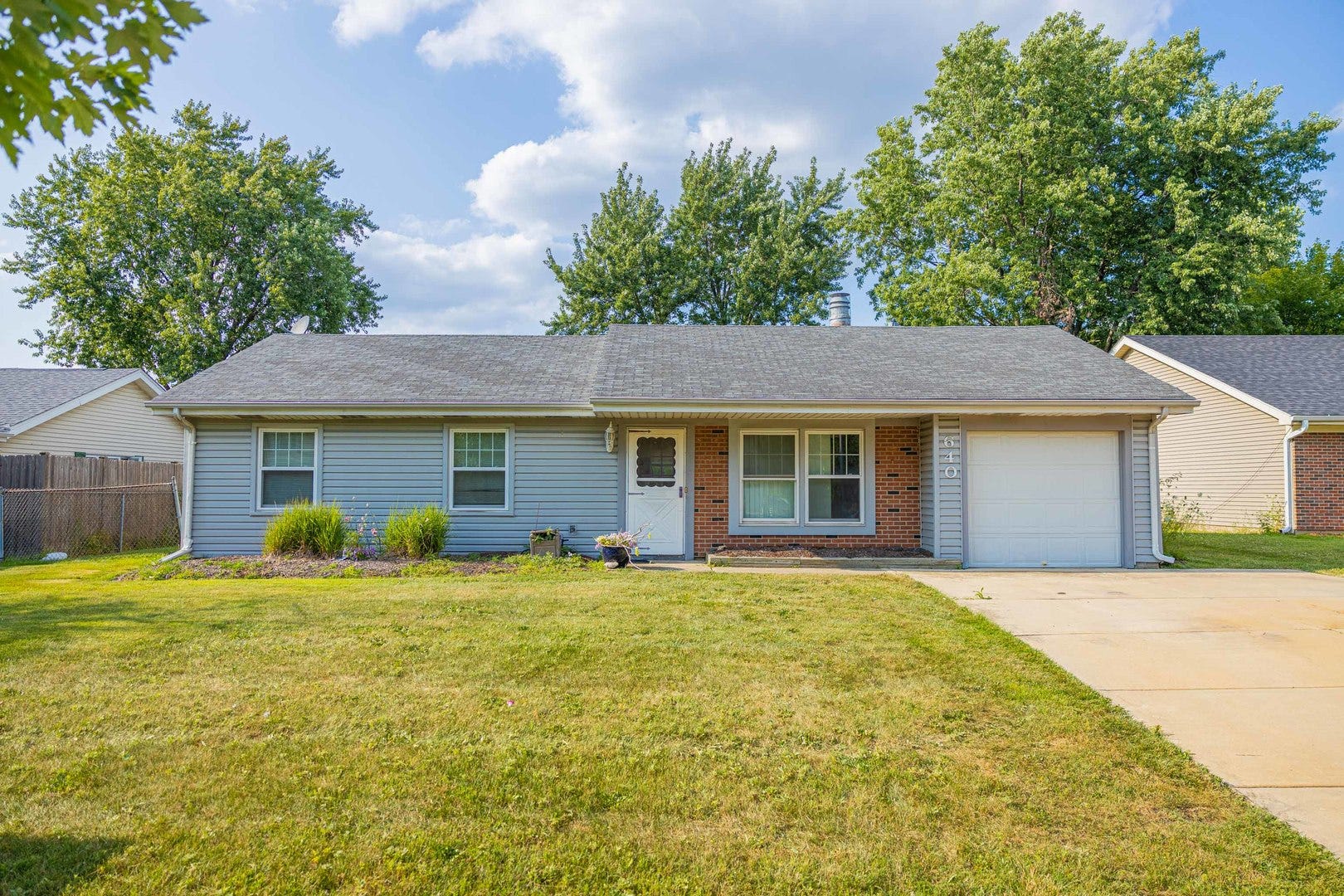 640 Rockhurst Road, Bolingbrook, IL 60440