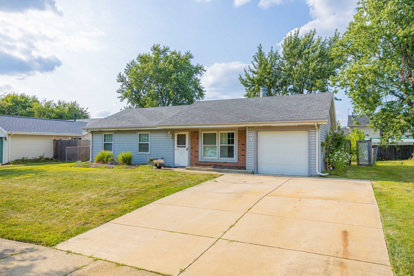 640 Rockhurst Road, Bolingbrook, IL 60440