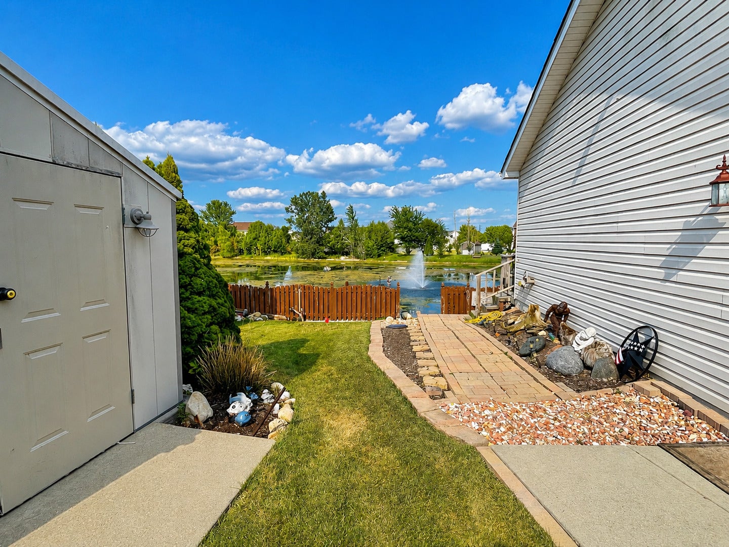 1414 Howland Drive, Joliet, IL 60431 Path to Pond