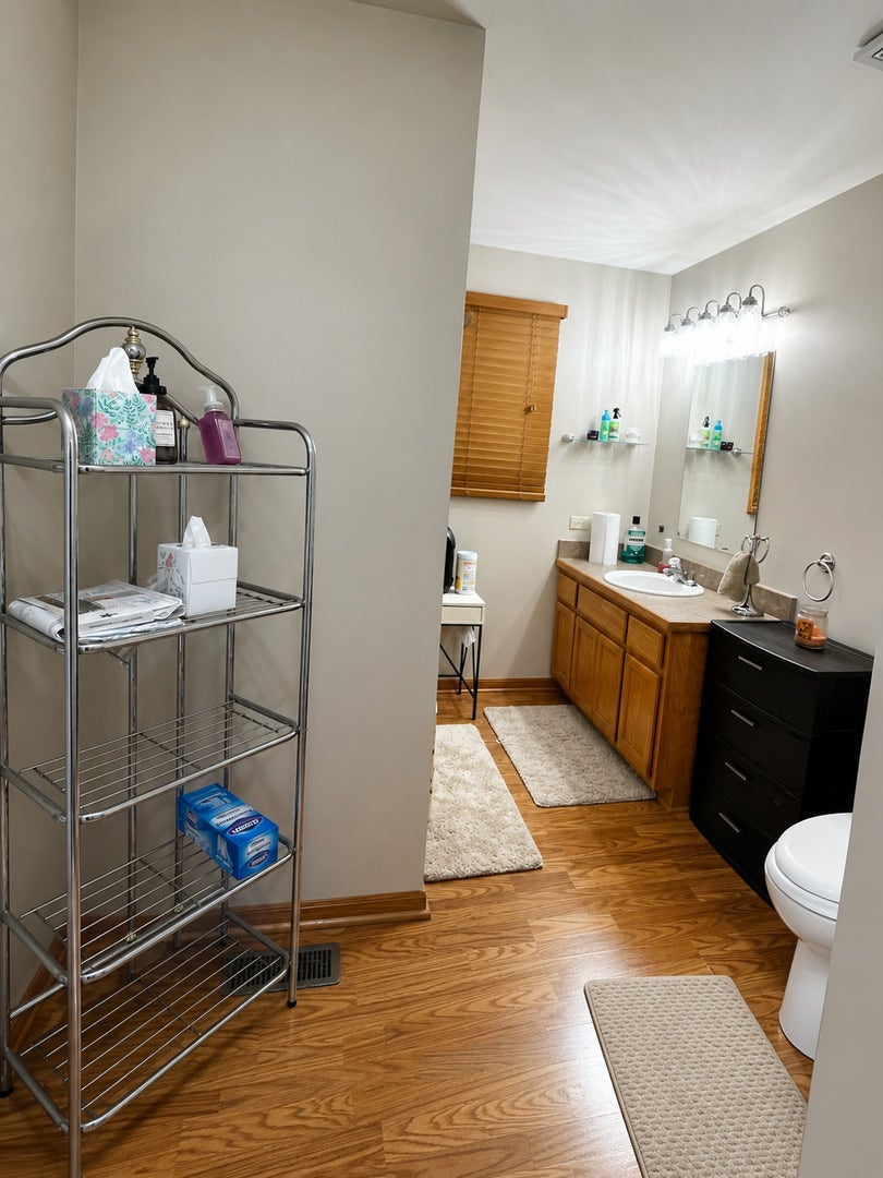 1414 Howland Drive, Joliet, IL 60431 Master - Main Bath