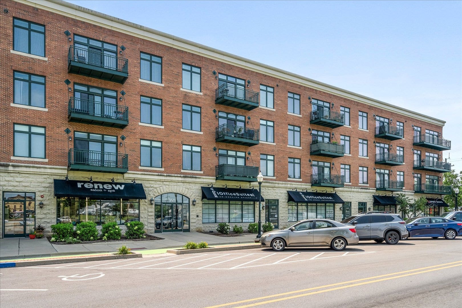 160 S River Street, #305, Aurora, IL 60506 160 S River Street, #305, Aurora, IL 60506